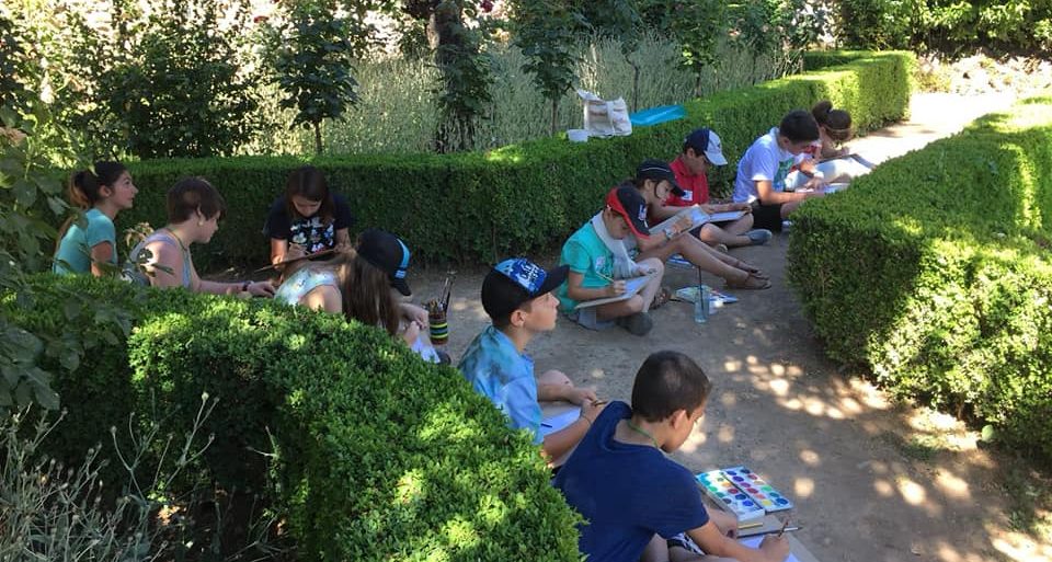 Los niños, protagonistas de los talleres de ve-rano en la Alhambra y el Museo de Bellas Artes