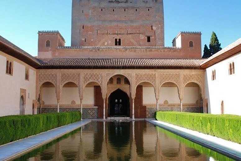 La Alhambra ofrece en Semana Santa nuevas visitas guiadas para las familias