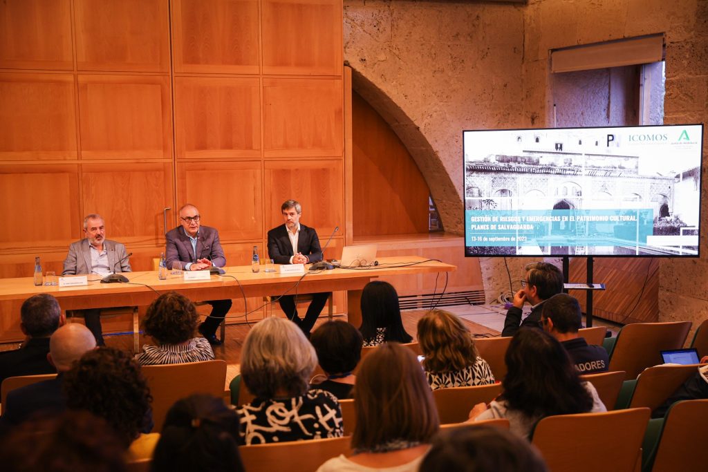 Expertos debaten en la Alhambra sobre la gestión de riesgos y emergencias en el Patrimonio Cultural