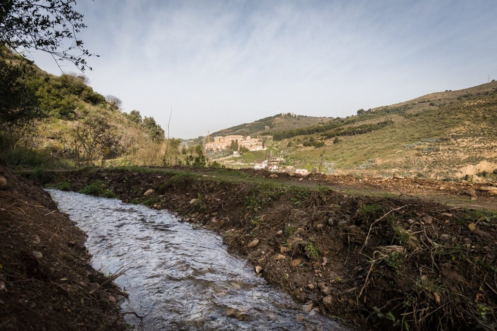 La Alhambra finaliza los trabajos anuales de conservación y mantenimiento de la Acequia Real