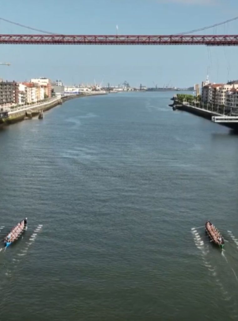 Vuelven las regatas al Puente Bizkaia